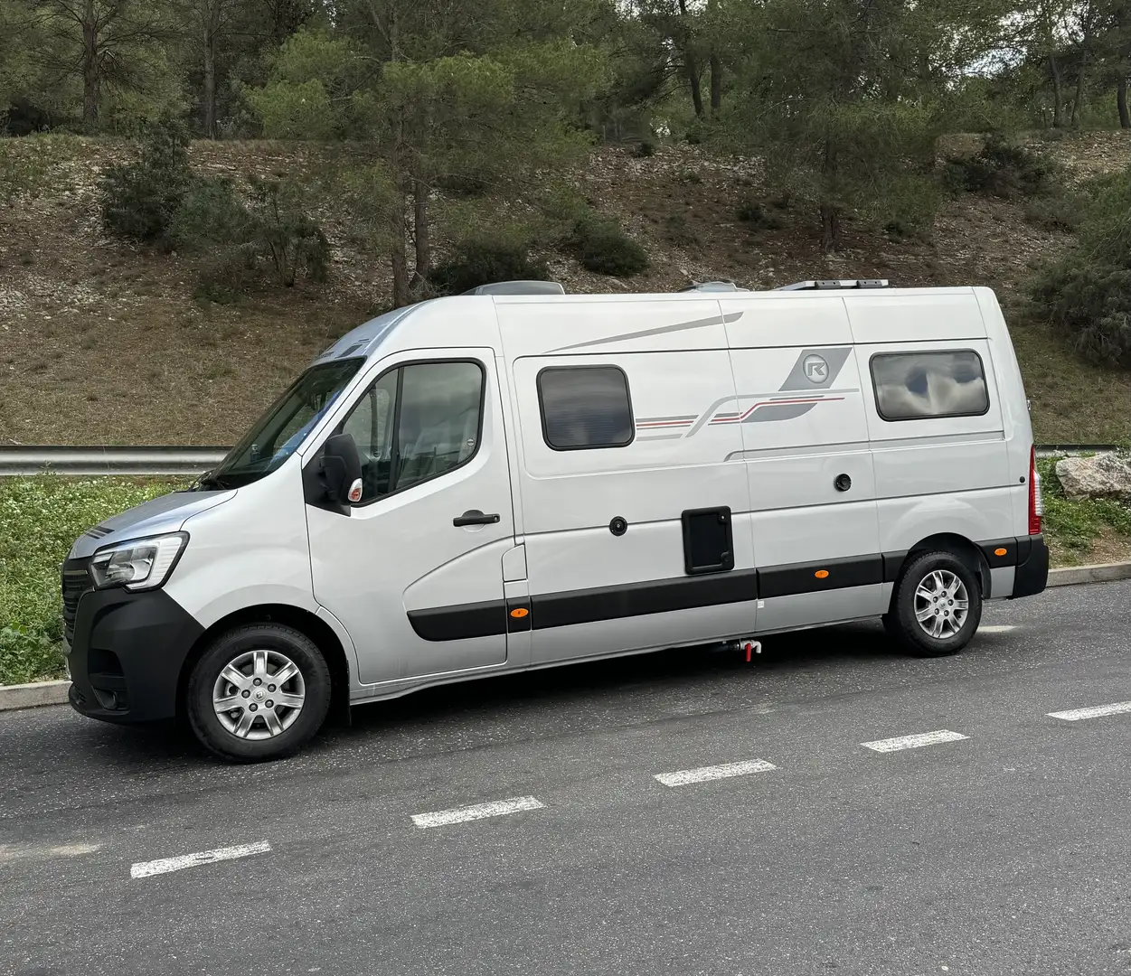 Renault Master dCi 150 L3H2 Quickshift Plateado - 2