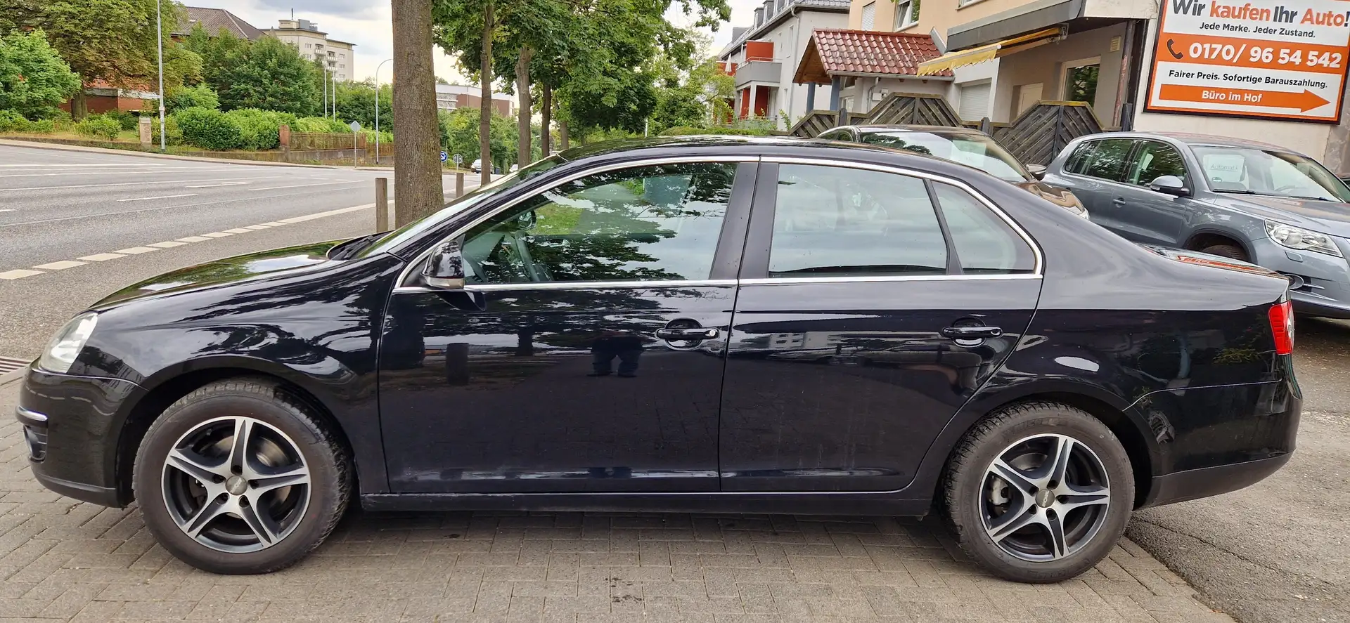 Volkswagen Jetta Comfortline Negru - 2