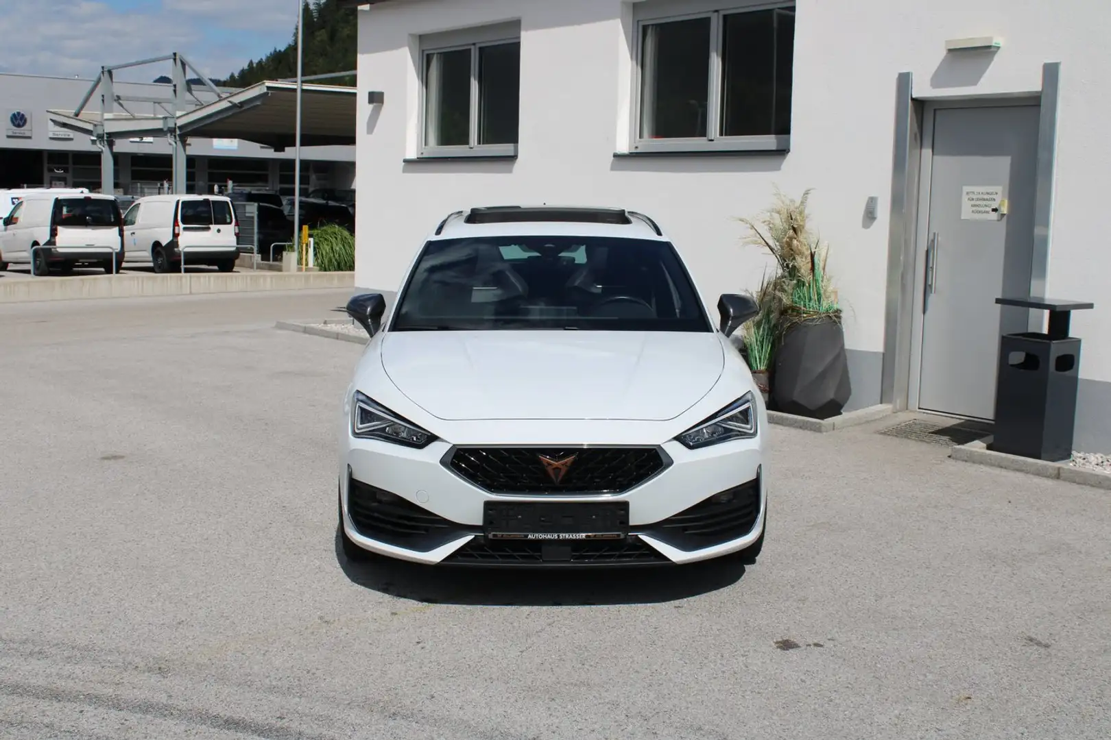 CUPRA Leon VZ 2.0 TSI DSG 4D Blanc - 2