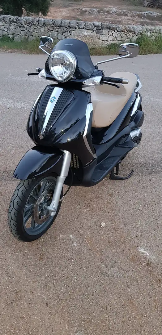 Piaggio Beverly 400 tourer - 2