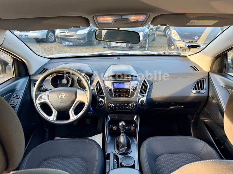 Hyundai iX35 Tucson 1.6L benzin / TÜV 07.2027 / Klima ZV — photo 14