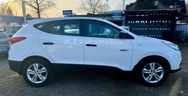 Hyundai iX35 Tucson 1.6L benzin / TÜV 07.2027 / Klima ZV — photo 3