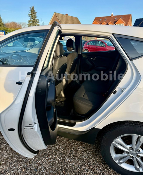 Hyundai iX35 Tucson 1.6L benzin / TÜV 07.2027 / Klima ZV — photo 13