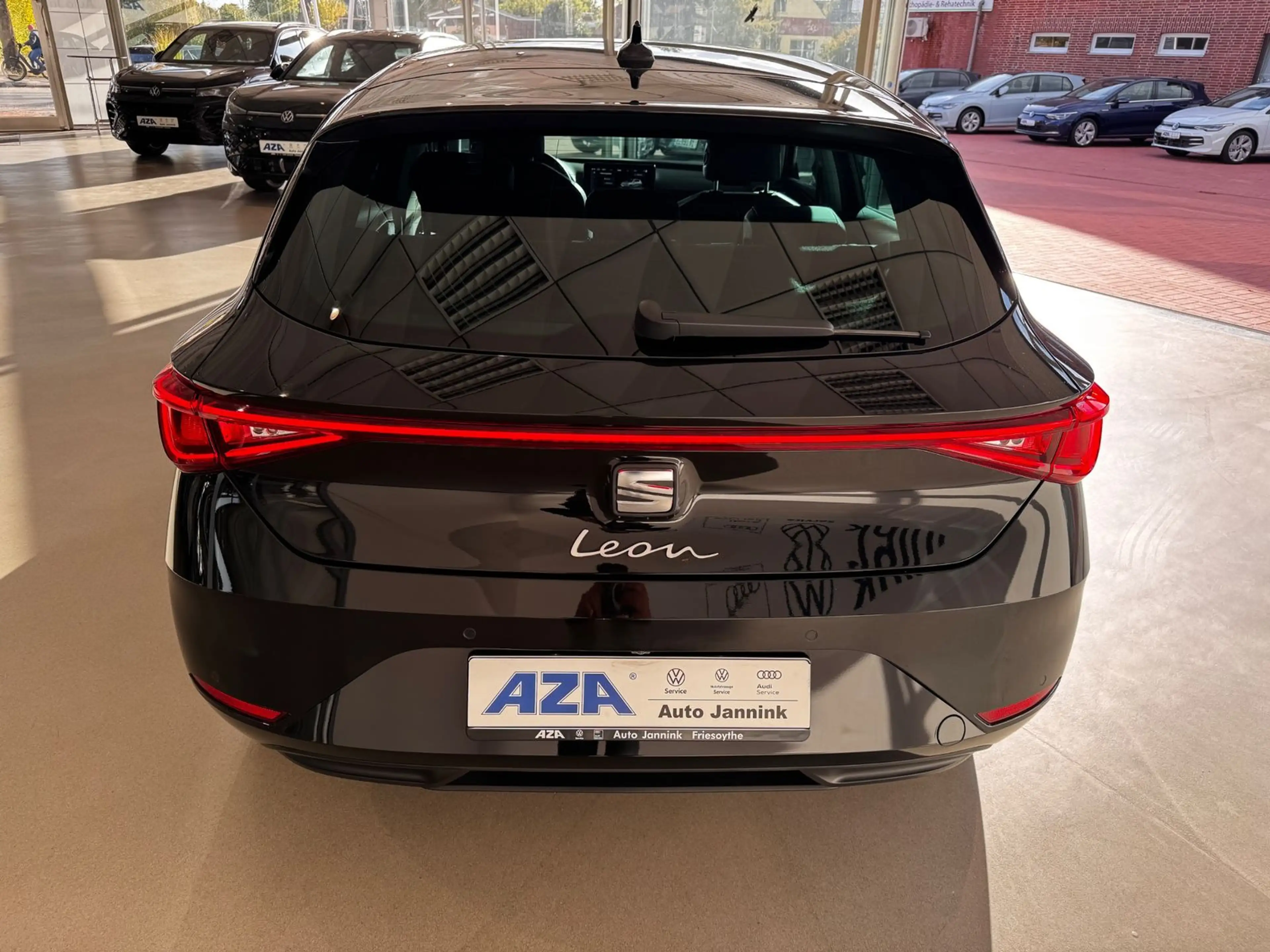 SEAT Leon Seat Leon 1.5 TSI Xcellence | Navi | LED | ACC — photo 4