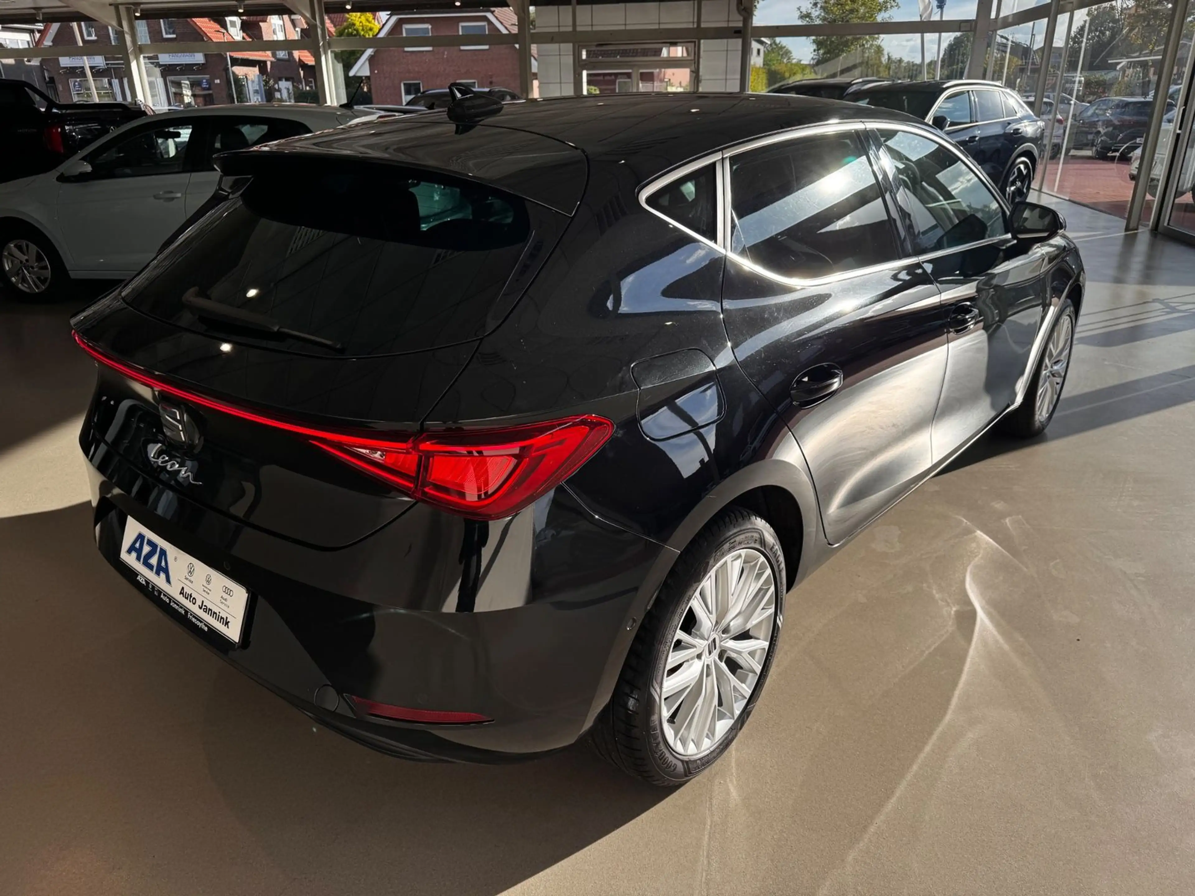 SEAT Leon Seat Leon 1.5 TSI Xcellence | Navi | LED | ACC — photo 6