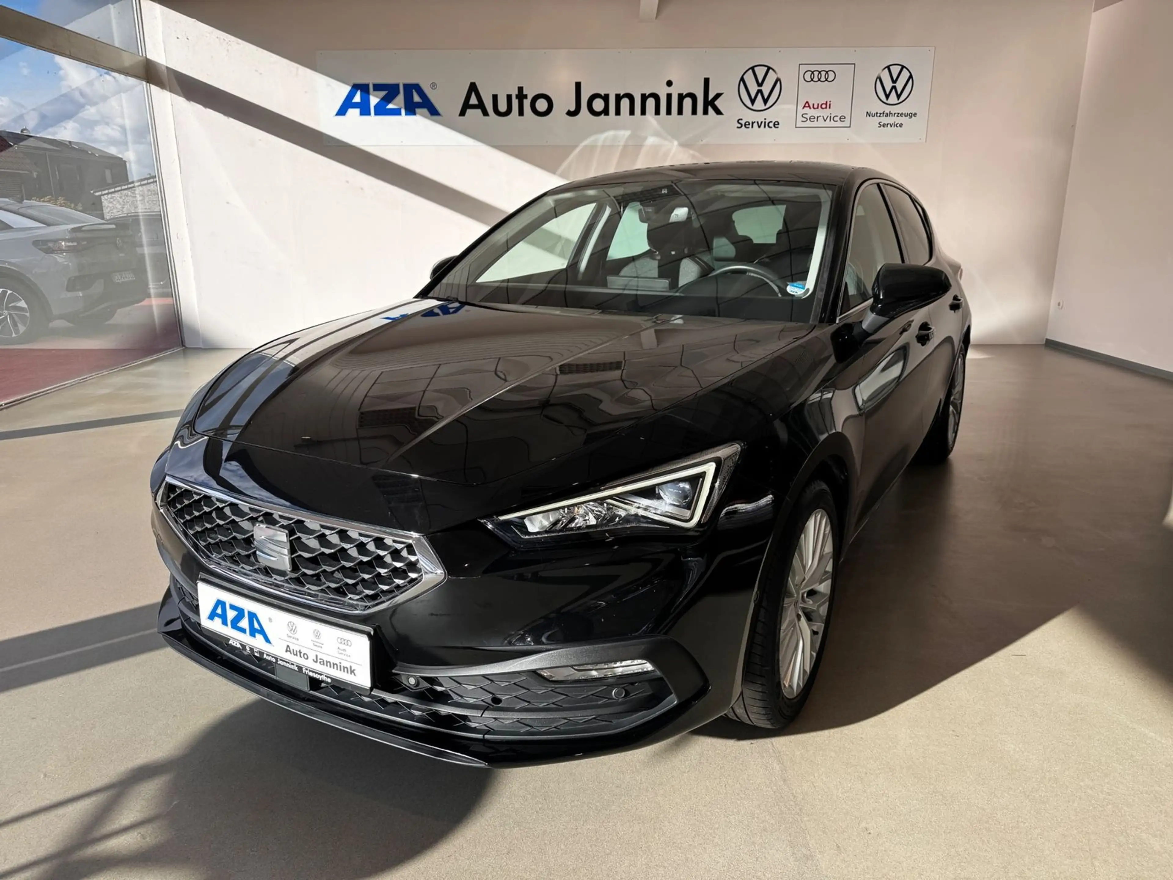 SEAT Leon Seat Leon 1.5 TSI Xcellence | Navi | LED | ACC