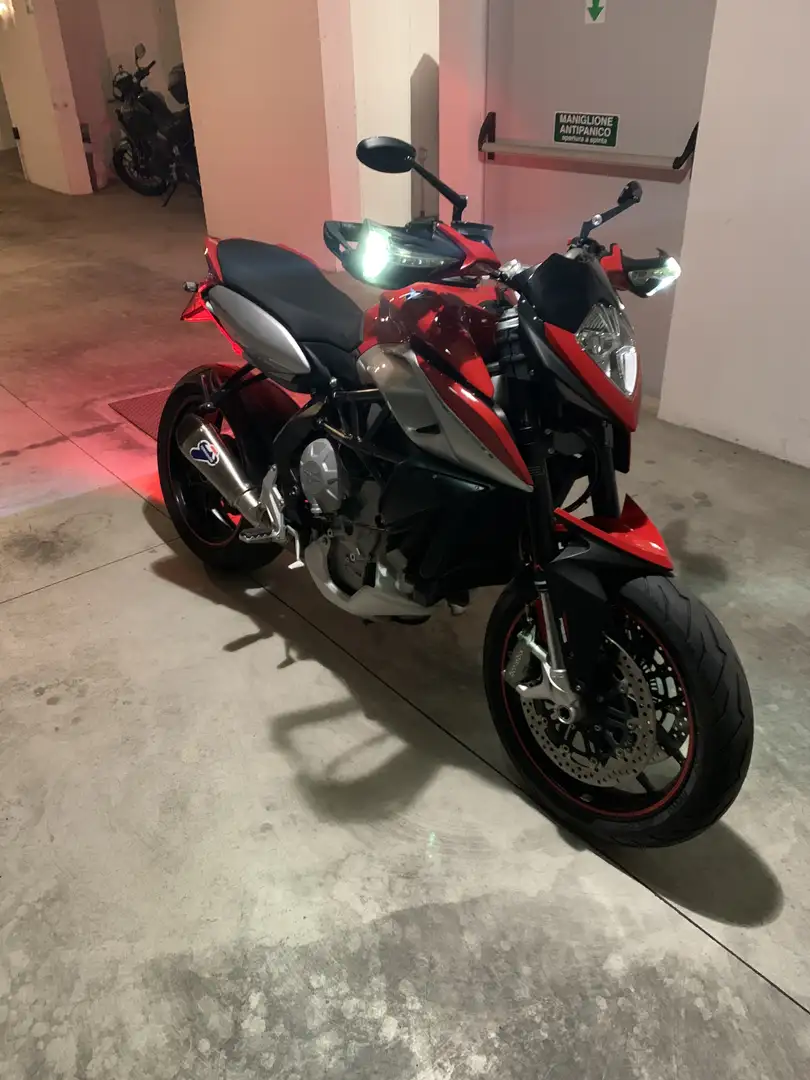 MV Agusta Rivale 800 - 1