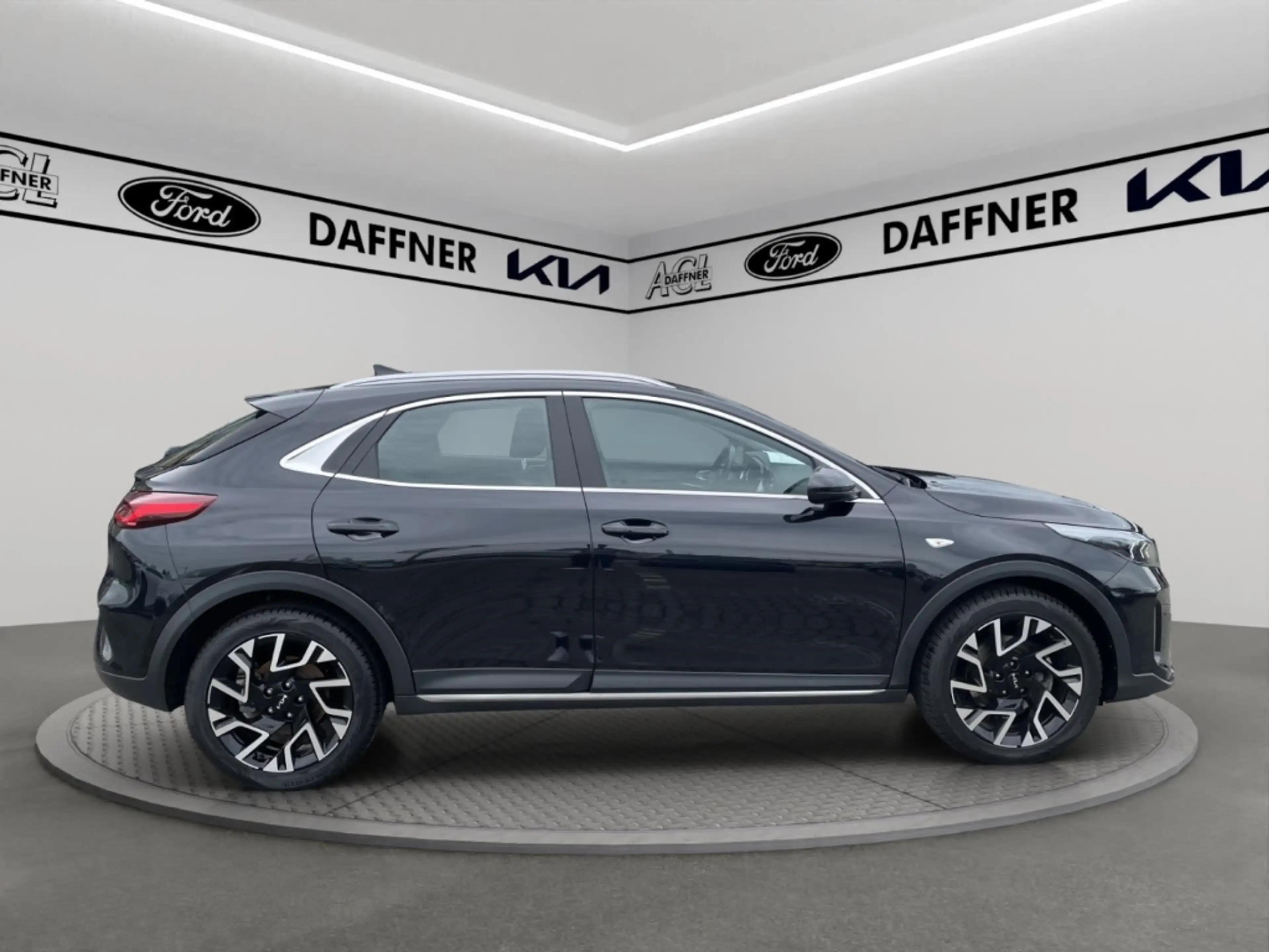 Kia XCeed Vision Navi Klima DAB SHZ LED Tempomat — photo 7