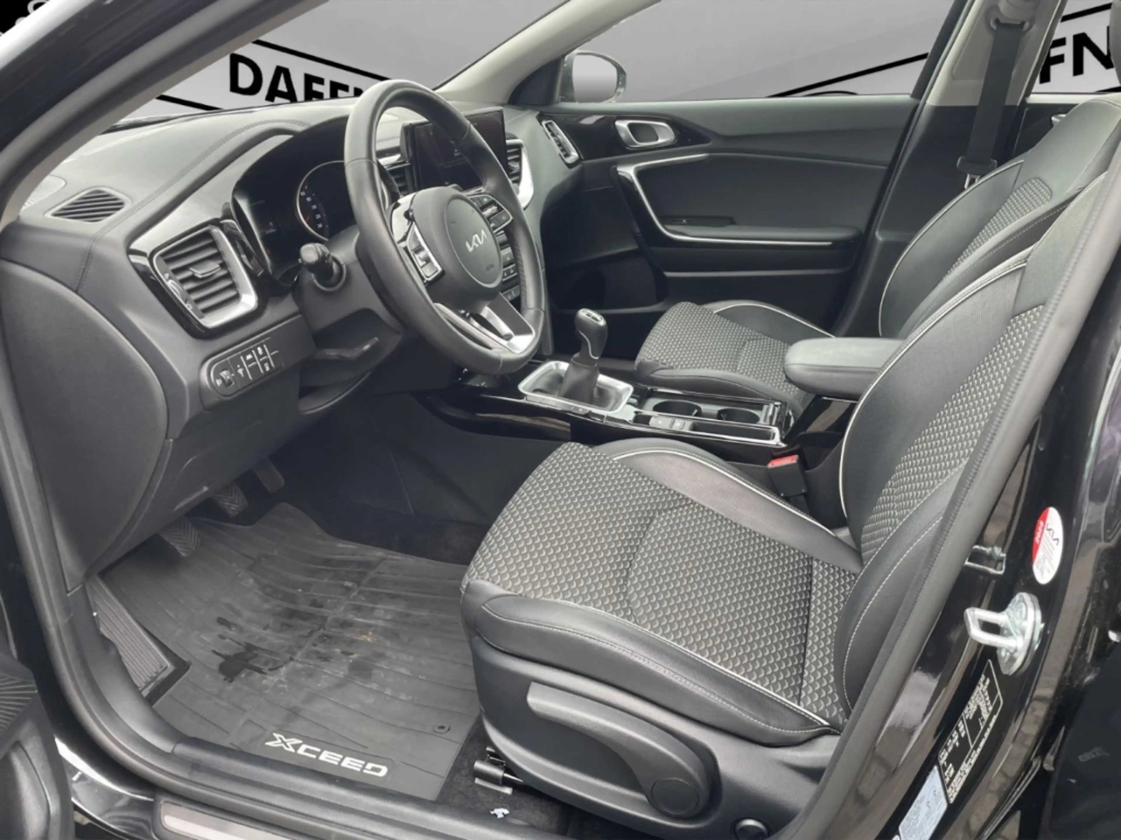 Kia XCeed Vision Navi Klima DAB SHZ LED Tempomat — photo 9