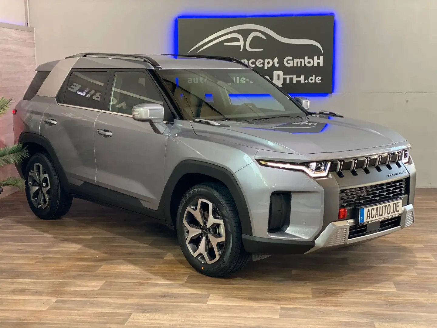 KGM Torres 1.5P Nomad +Automatik +ALLRAD Plateado - 2