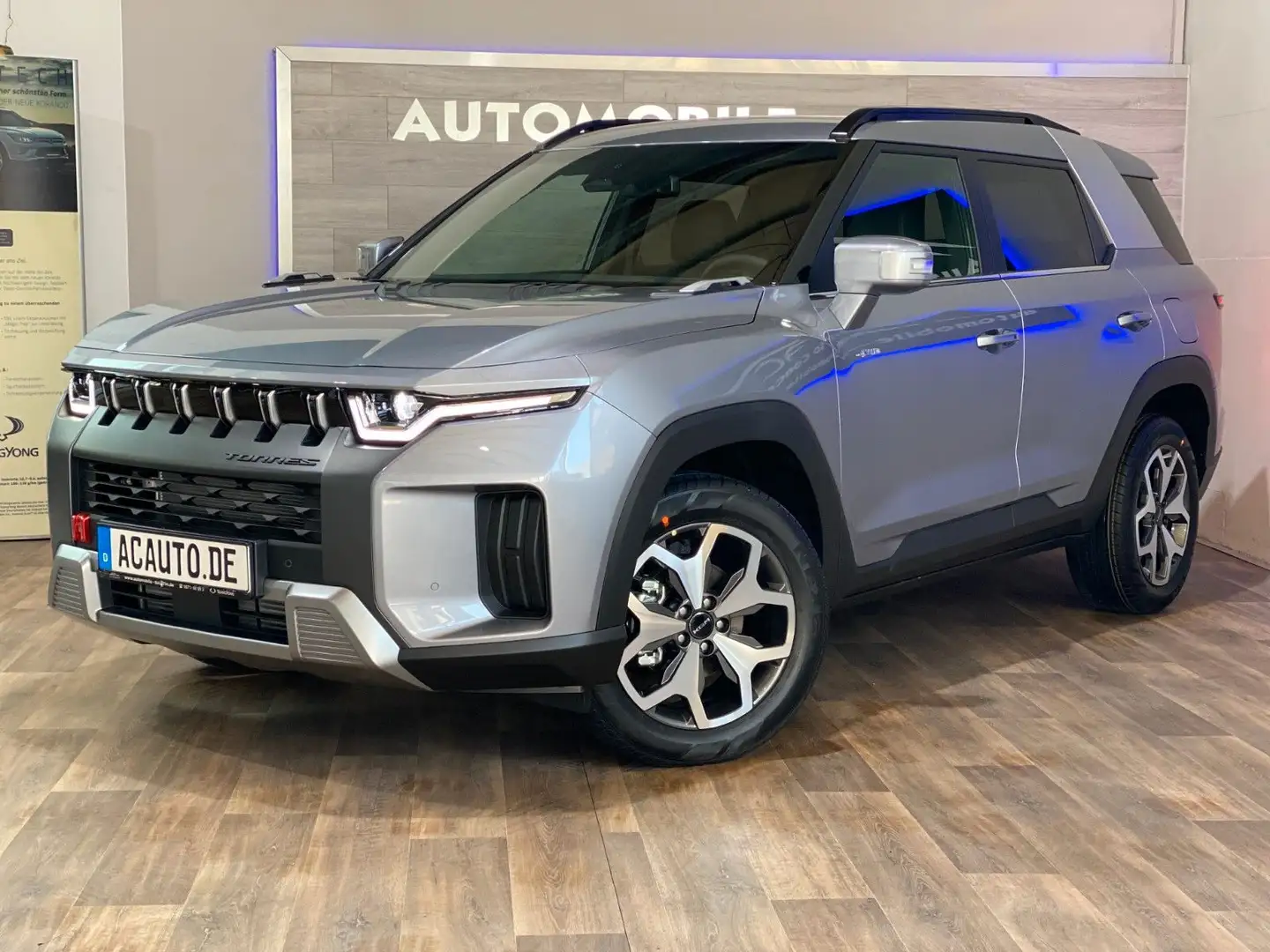 KGM Torres 1.5P Nomad +Automatik +ALLRAD Plateado - 1