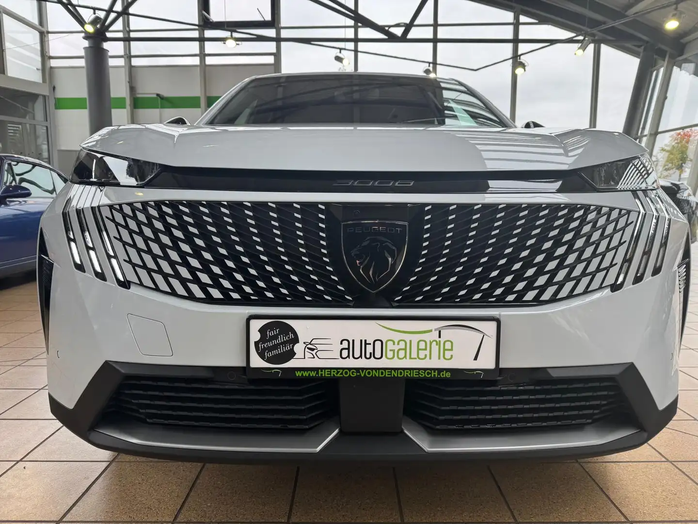 Peugeot 3008 3008 Hybrid 145 e-DSC6 Allure Weiß - 2