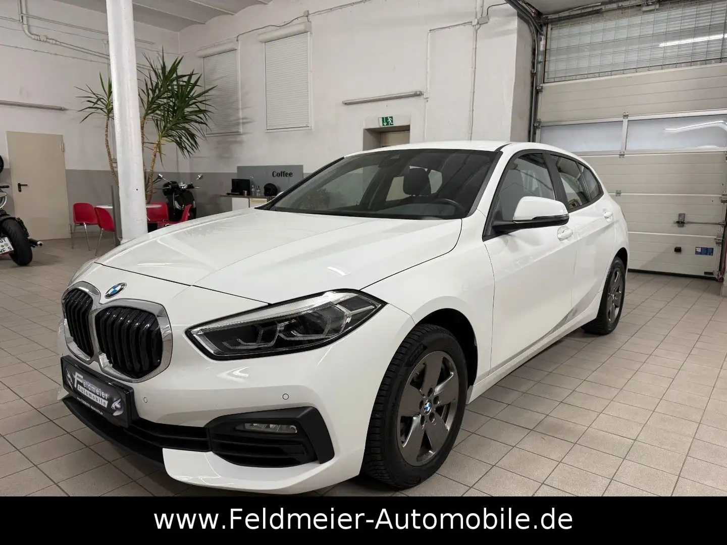 BMW 116 i Advantage*Komfort*LED*Navi*Digital*el.Heck Blanc - 1