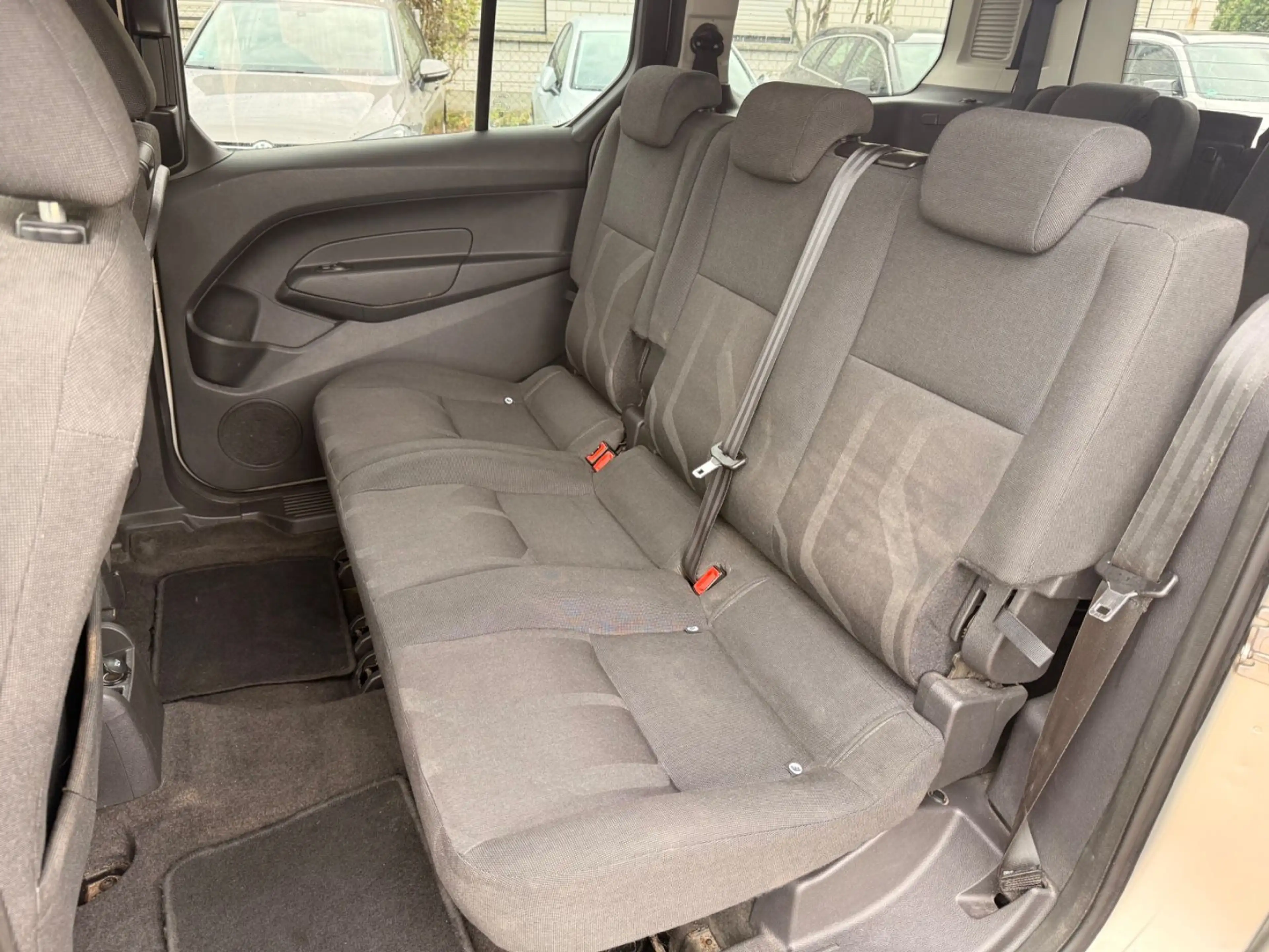 Ford Grand Tourneo Connect Trend *7Sitzer* — photo 11