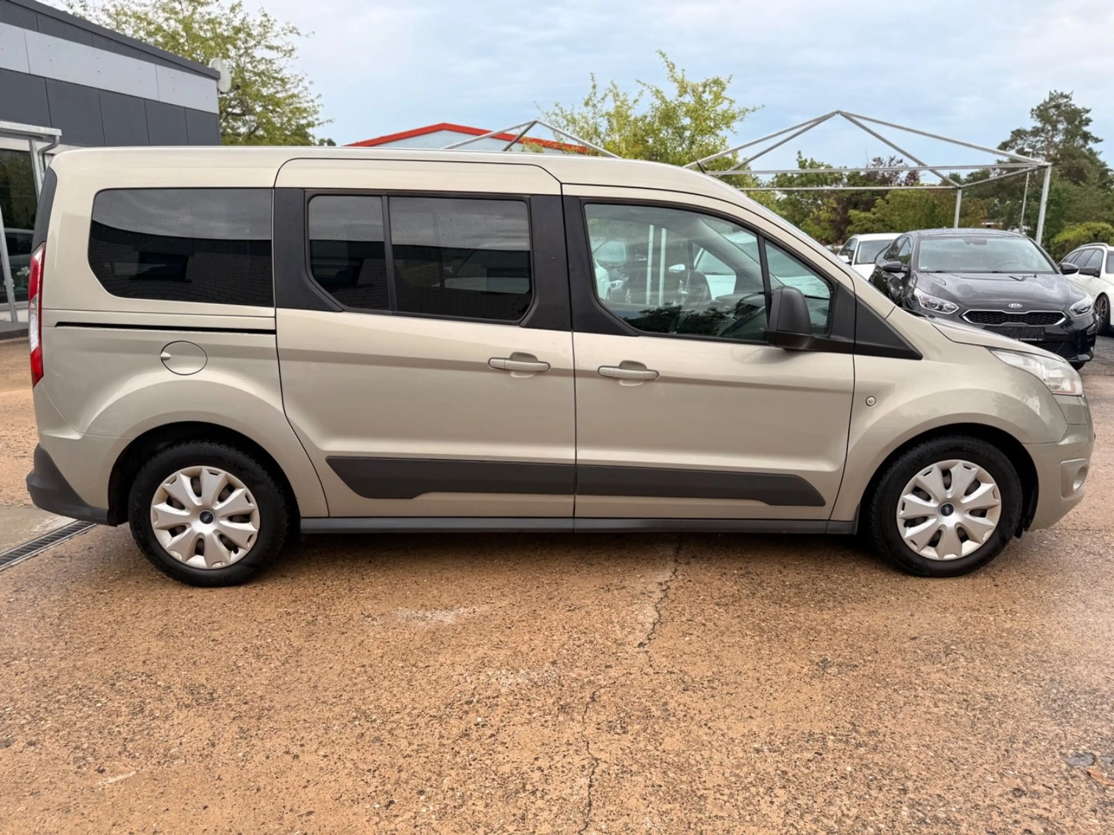 Ford Grand Tourneo Connect Trend *7Sitzer* — photo 8