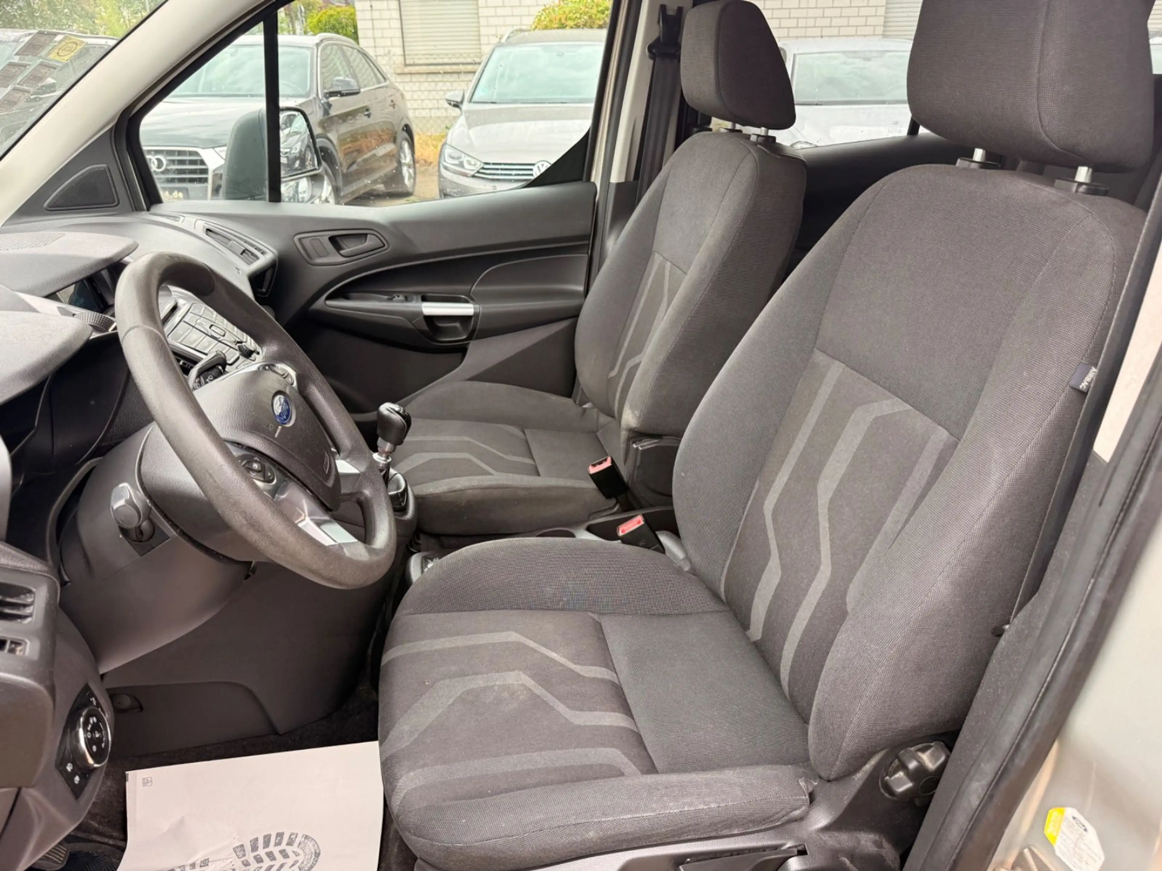 Ford Grand Tourneo Connect Trend *7Sitzer* — photo 10