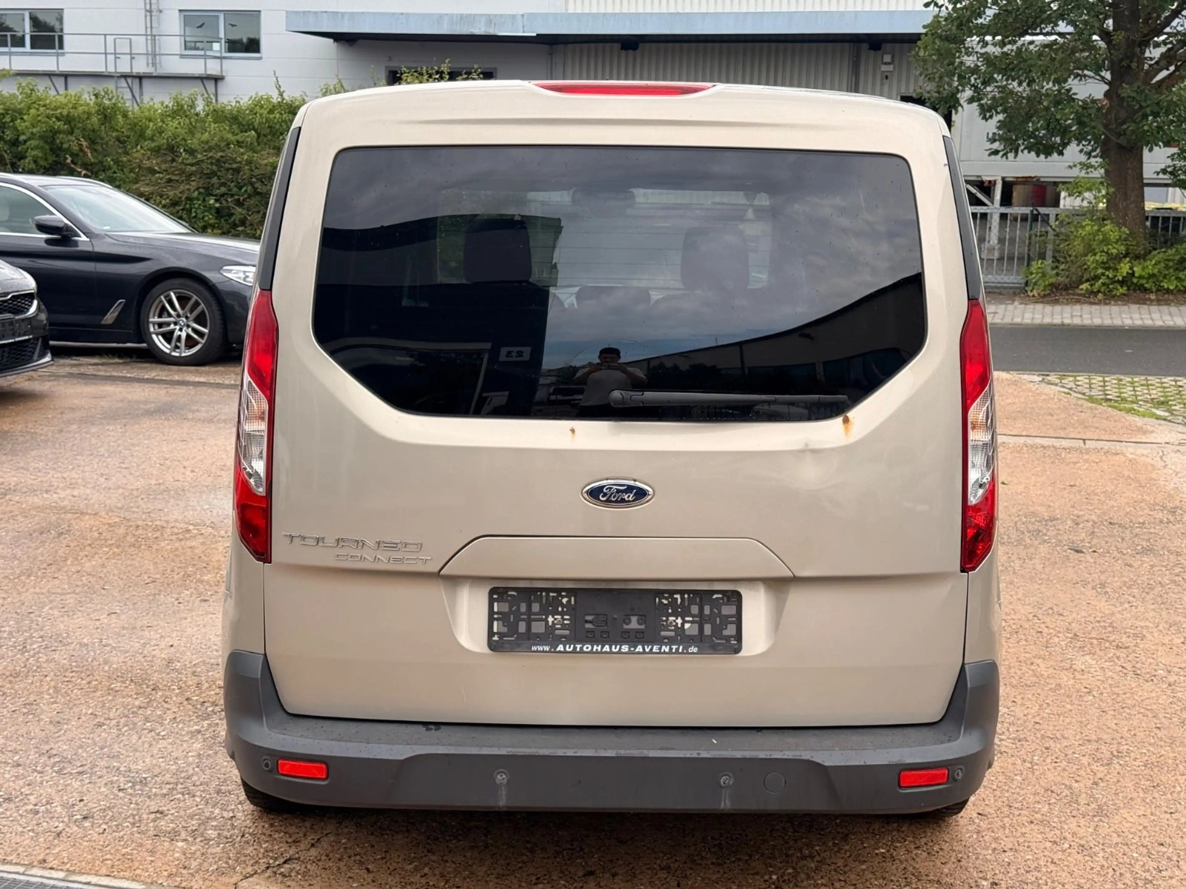 Ford Grand Tourneo Connect Trend *7Sitzer* — photo 5