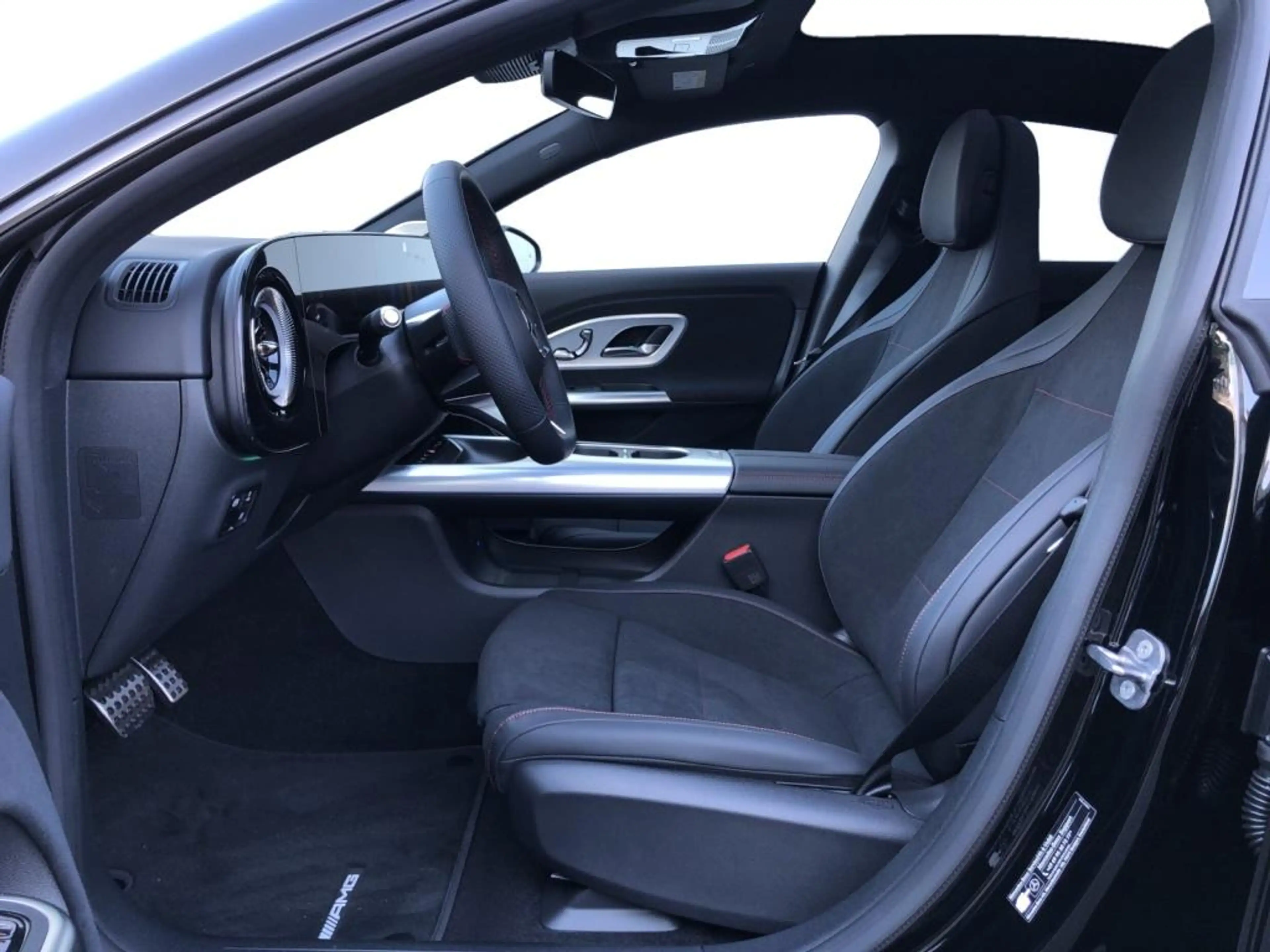Mercedes-Benz CLA 220 AMG+MBUX+Superscreen+Burm+MBeam+Night — photo 6
