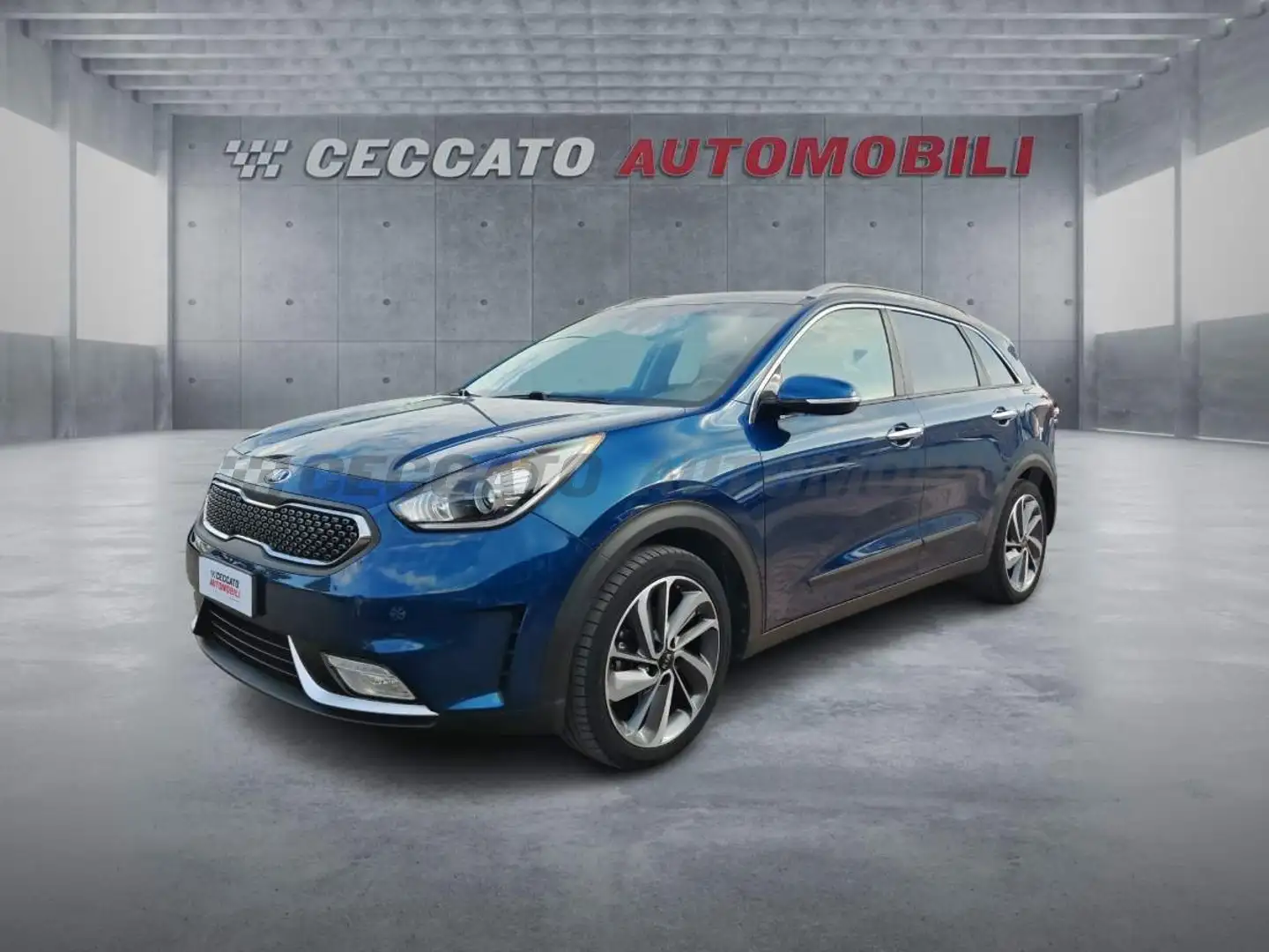 Kia Niro I 2017 1.6 gdi hev Style dct my18 Blauw - 1