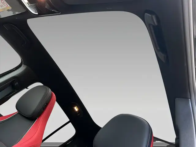 Mercedes-Benz GLB Class view 12