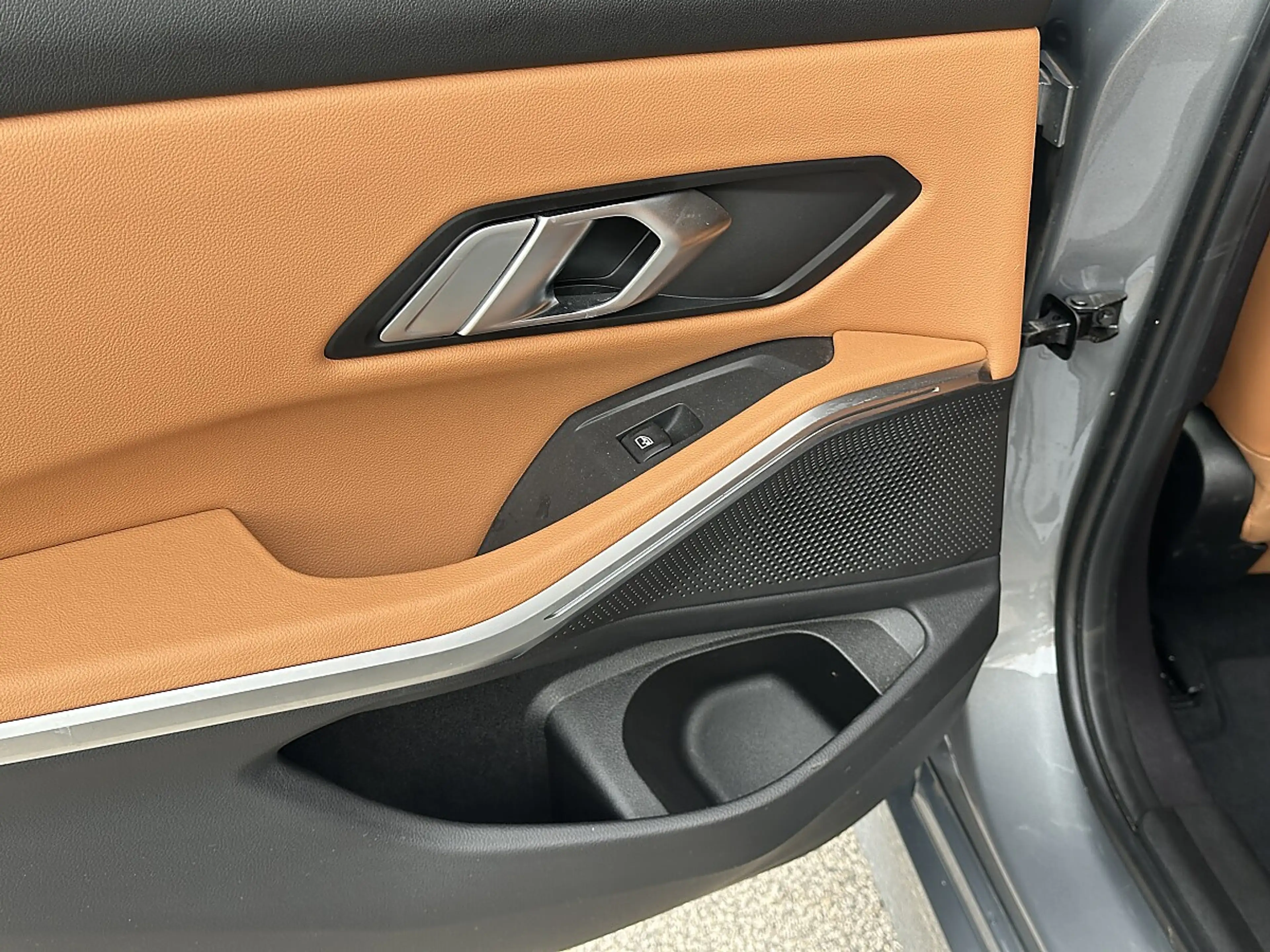 BMW 316 d Aut. FACELIFT / AHK / Sportsitze / Widescreen — photo 13