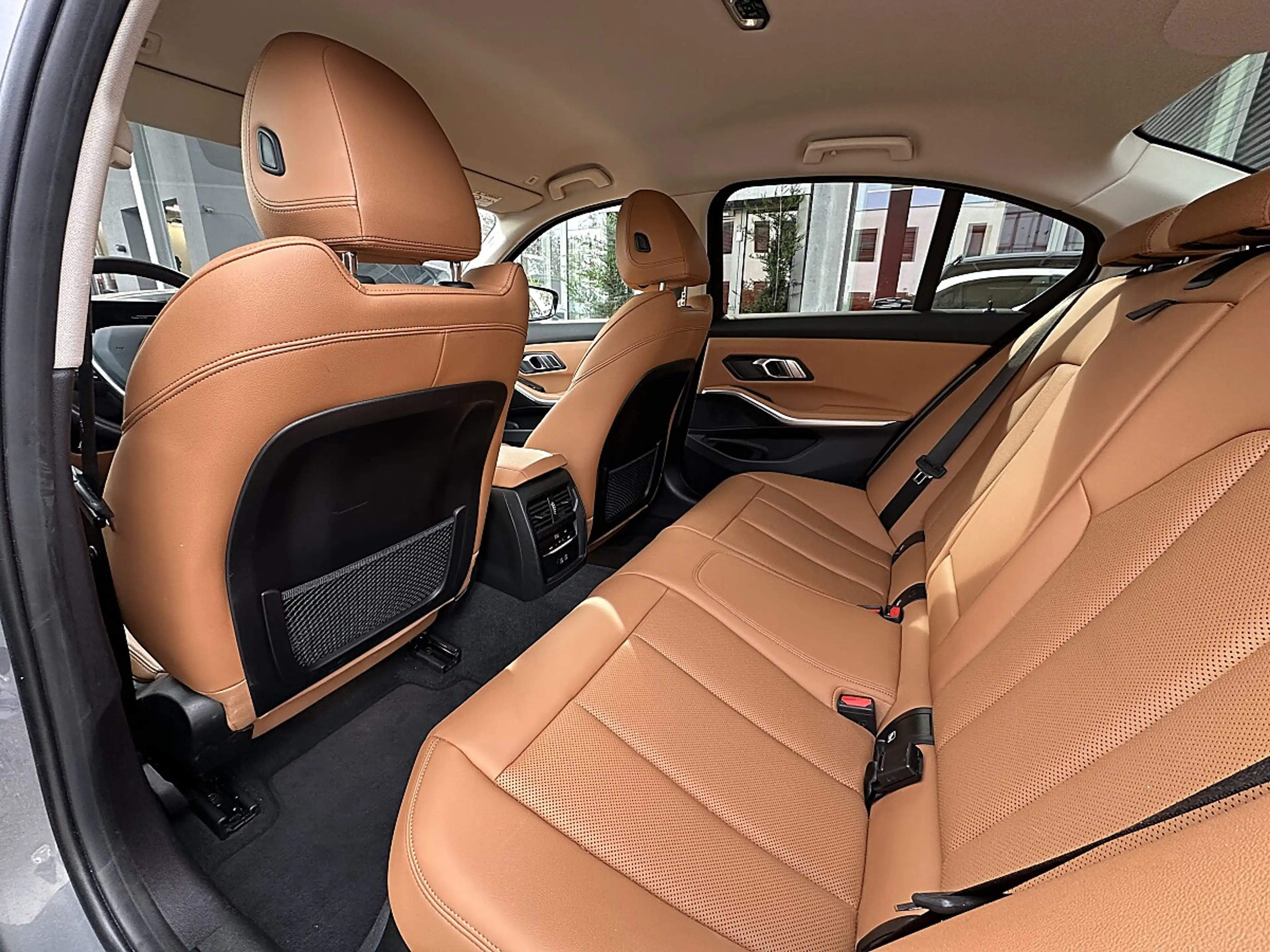 BMW 316 d Aut. FACELIFT / AHK / Sportsitze / Widescreen — photo 14