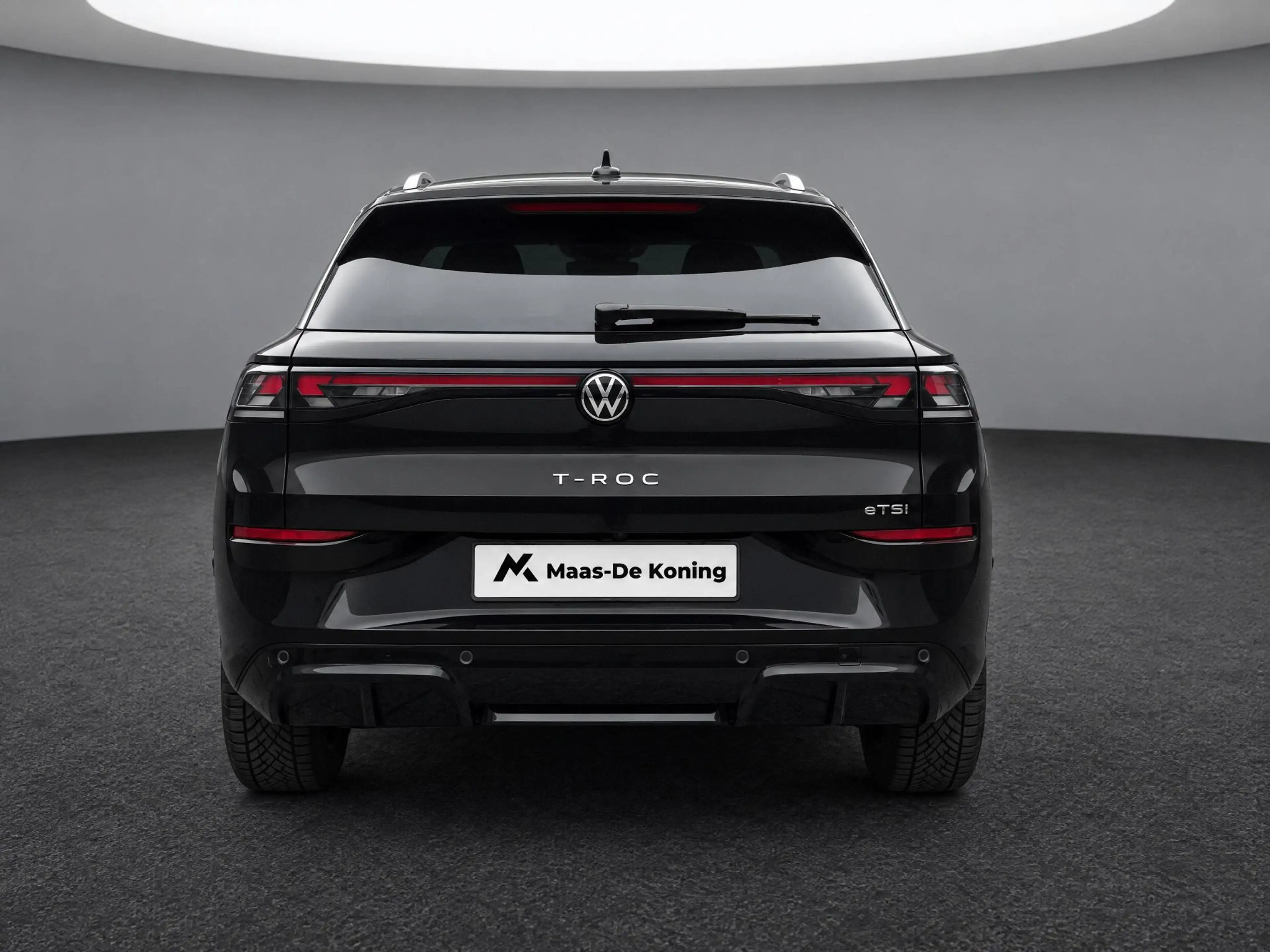 Volkswagen T-Roc 1.5 eTSI 150pk DSG R-Line First Edition · Camera · — photo 5