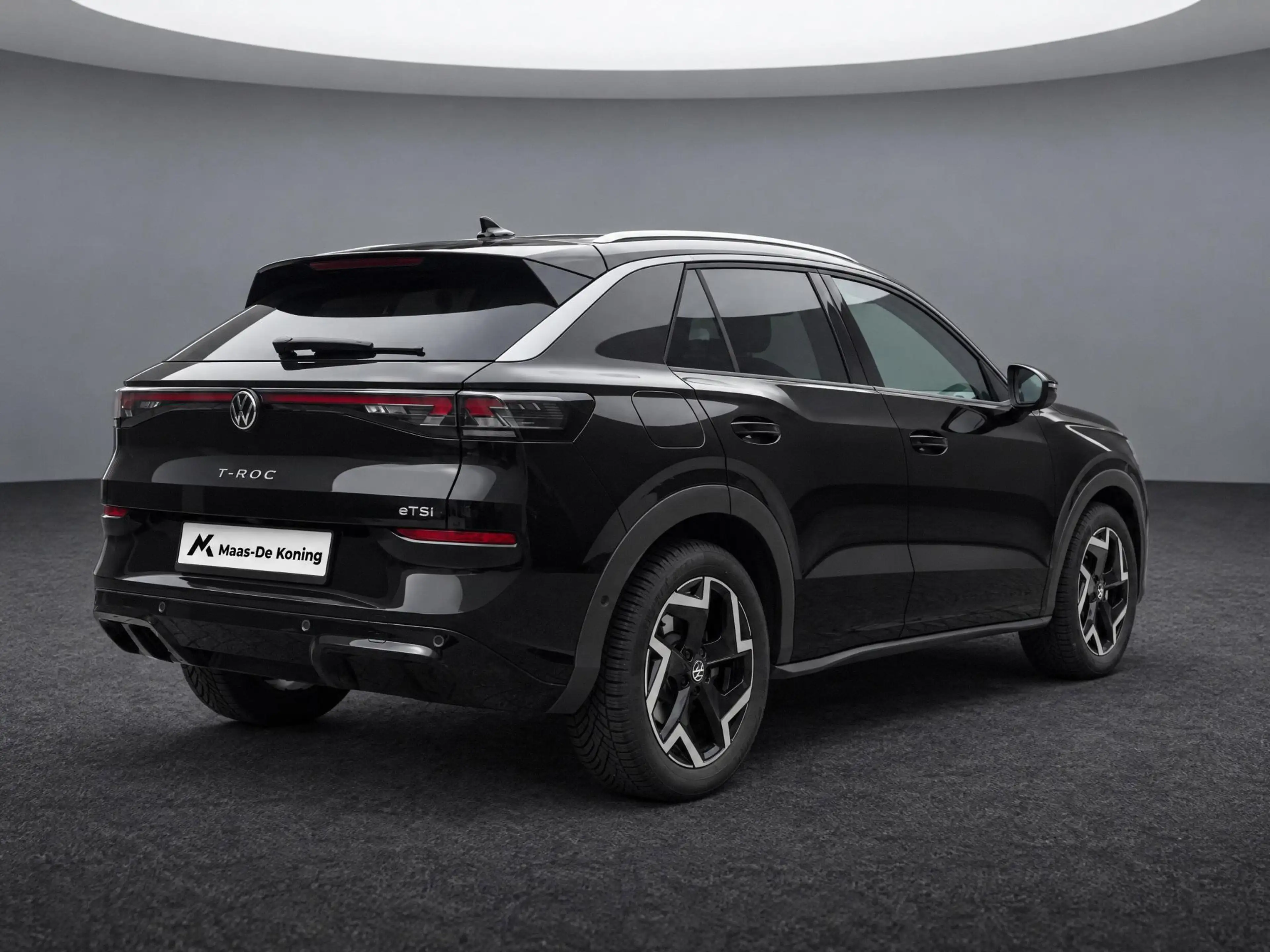Volkswagen T-Roc 1.5 eTSI 150pk DSG R-Line First Edition · Camera · — photo 6