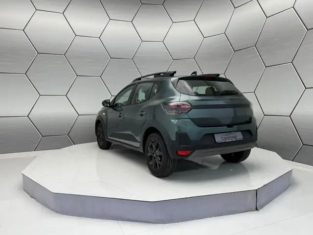 Dacia Sandero Stepway view 4