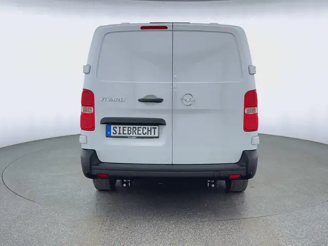 Opel Vivaro view 4