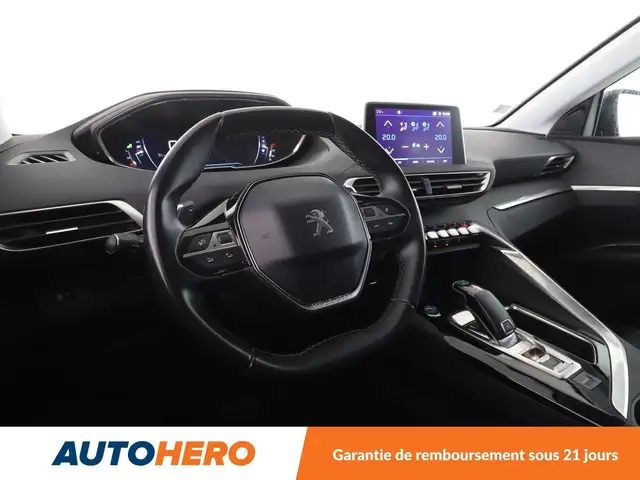 Peugeot 3008 view 11