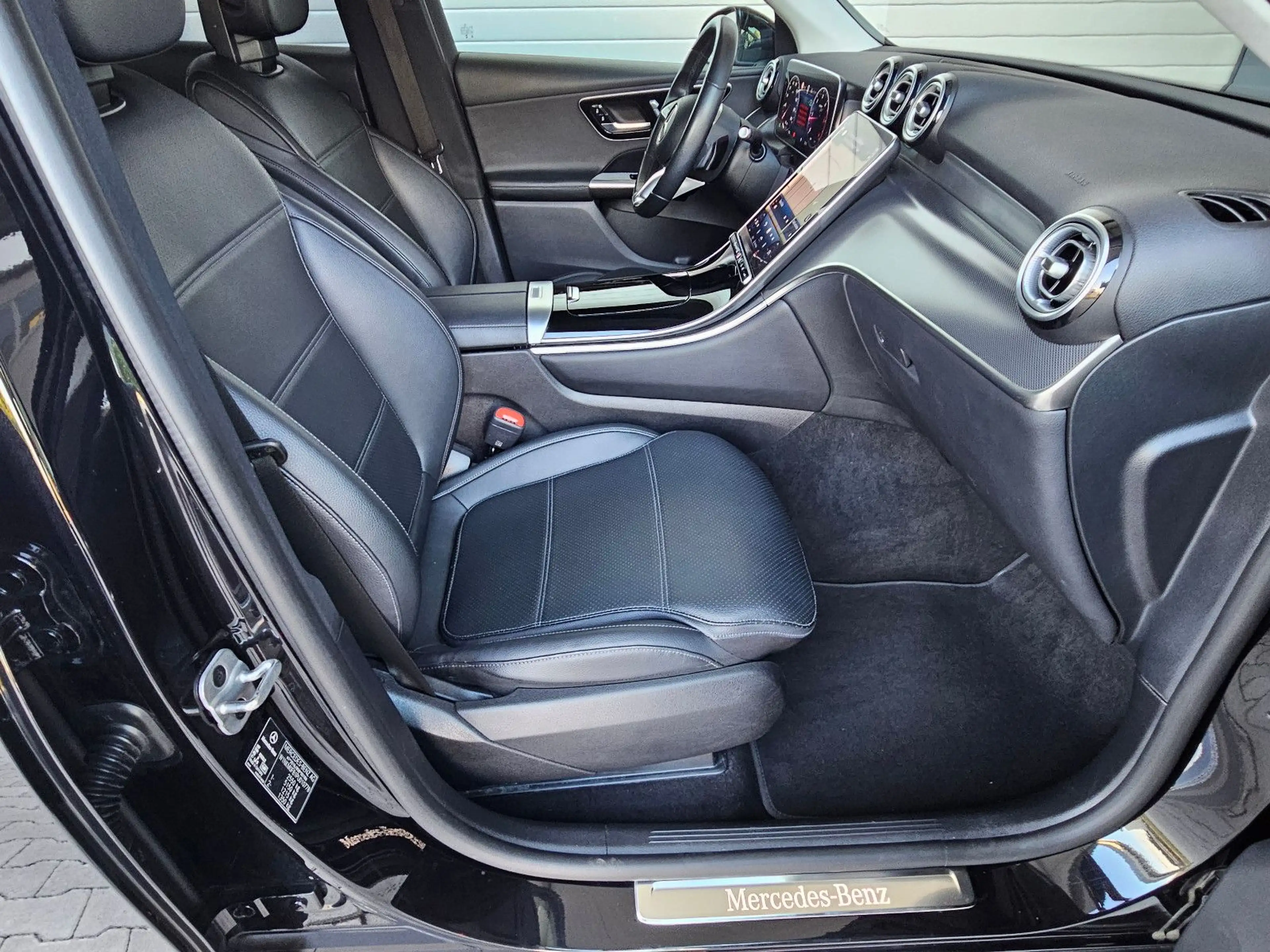 Mercedes-Benz GLC 220 d 4M Avantg 1Hand 19 Zoll Massage Memory — photo 11