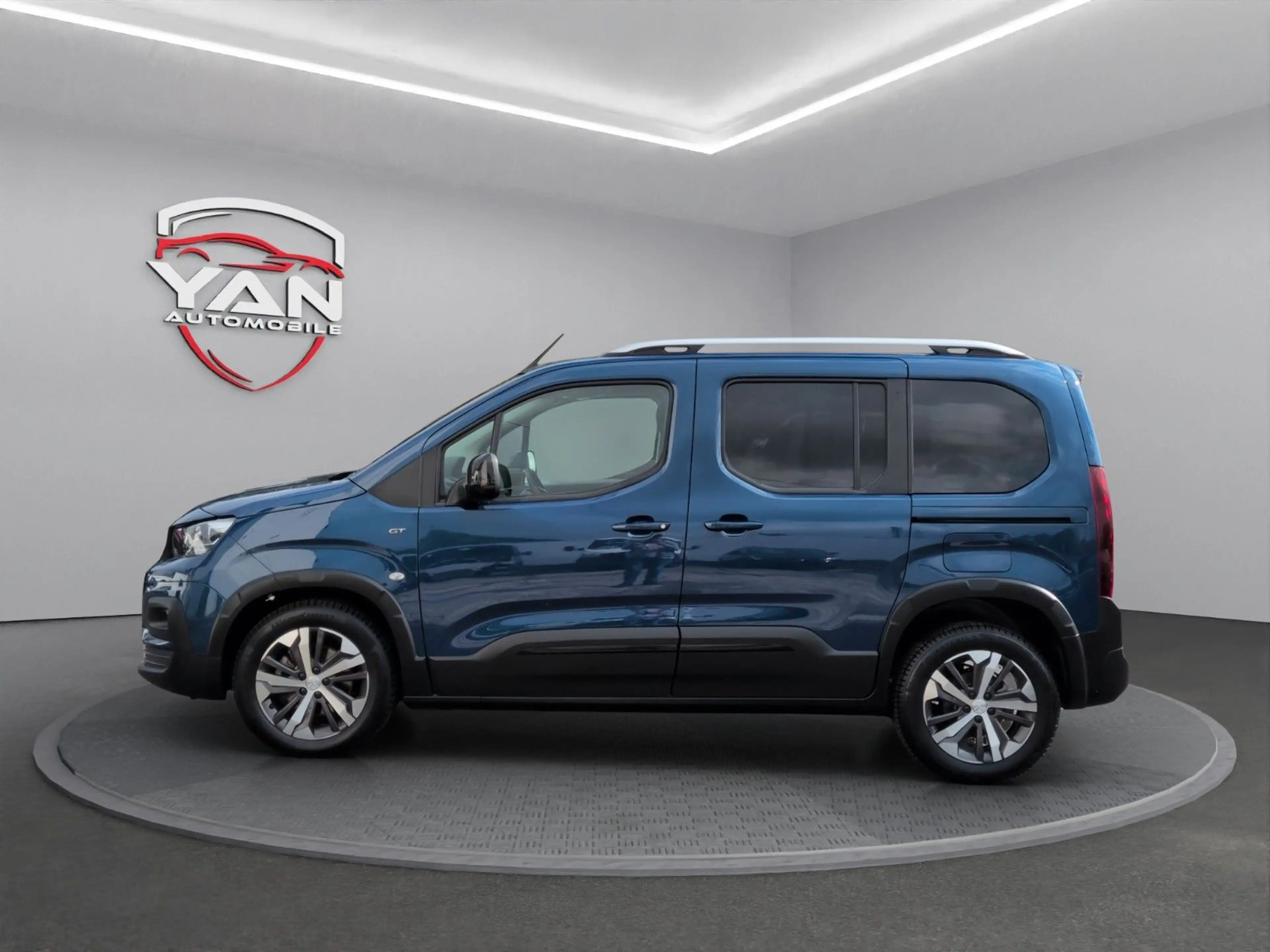 Peugeot Rifter 1.5 HDI GT-Line L1*Kamera*Navi* Sitzheiz* — photo 9