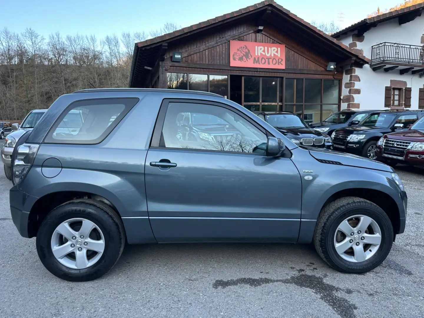 Suzuki Grand Vitara 1.9DDiS JX-A Bleu - 1
