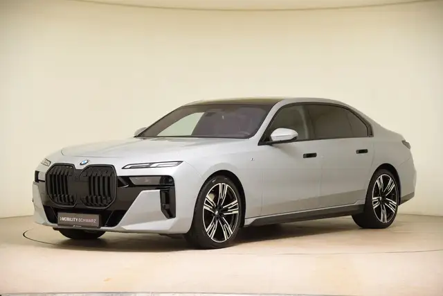 BMW 740 d xDrive M Sport Pro ACC LED Pano HUD B&W