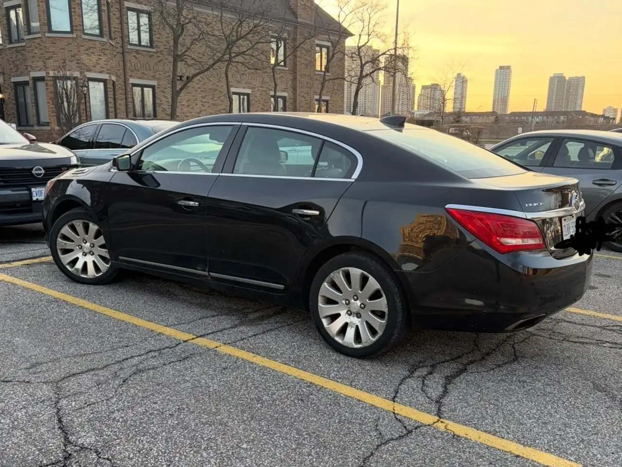 Buick Lacrosse снимка Buick Lacrosse