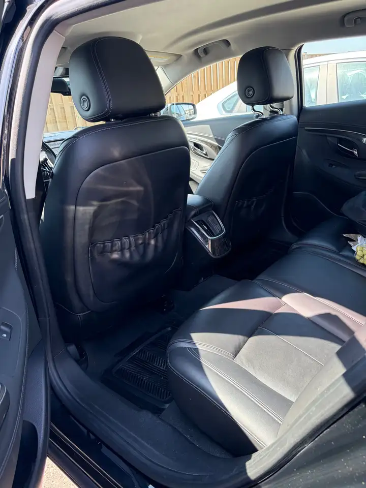 Buick Lacrosse снимка Buick Lacrosse