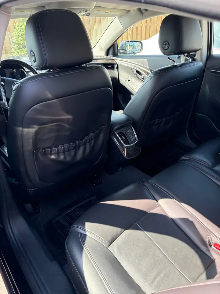 Buick Lacrosse снимка Buick Lacrosse