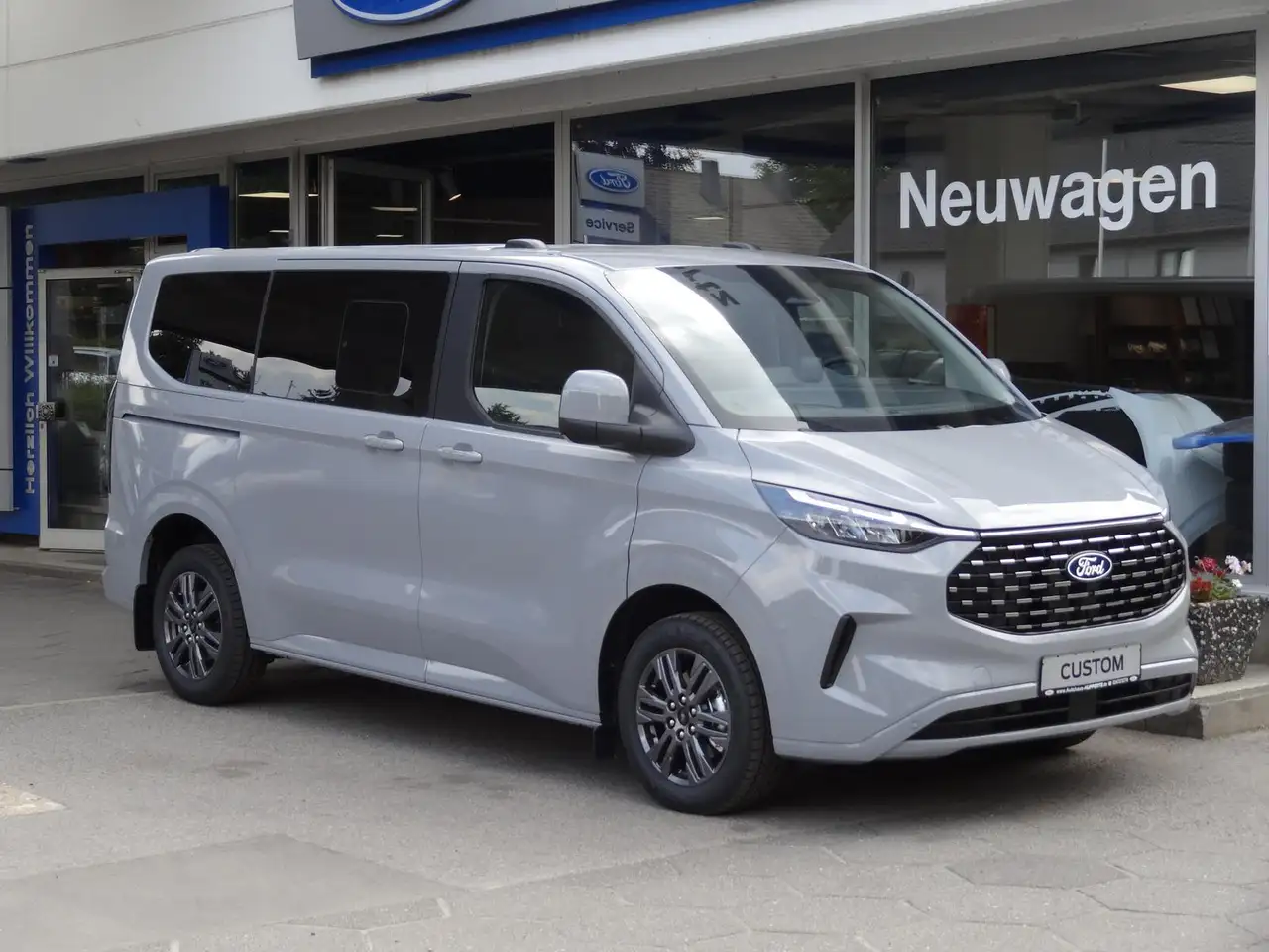 Ford Tourneo Custom 2026