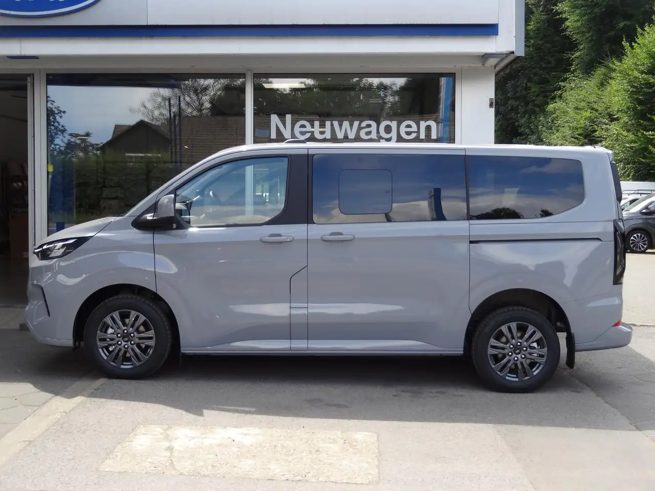 Ford Tourneo Custom 2026 — фото 7