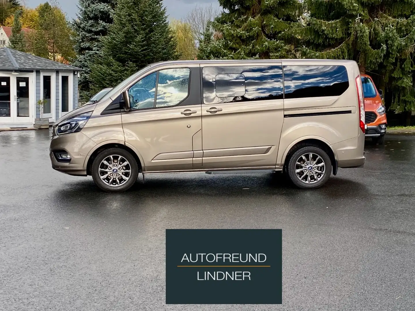 Ford Tourneo Custom Titanium X L1*8-Sitzer*8-fach ber Braun - 2