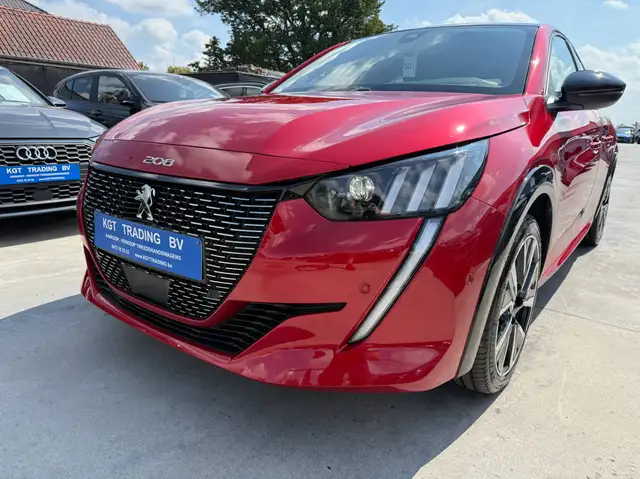 Peugeot 208 view 10