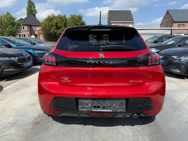 Peugeot 208 view 6