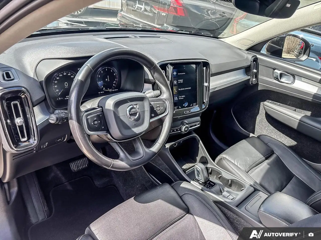 Volvo XC40 снимка Volvo XC40