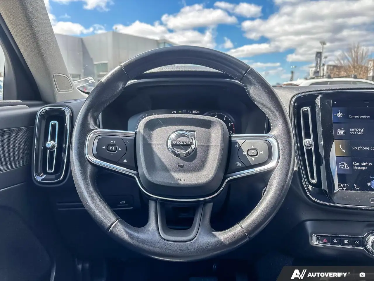 Volvo XC40 снимка Volvo XC40