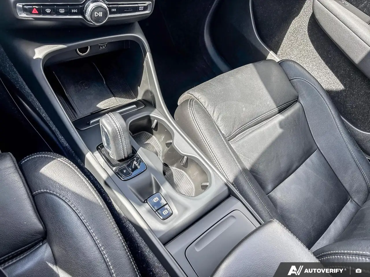 Volvo XC40 снимка Volvo XC40