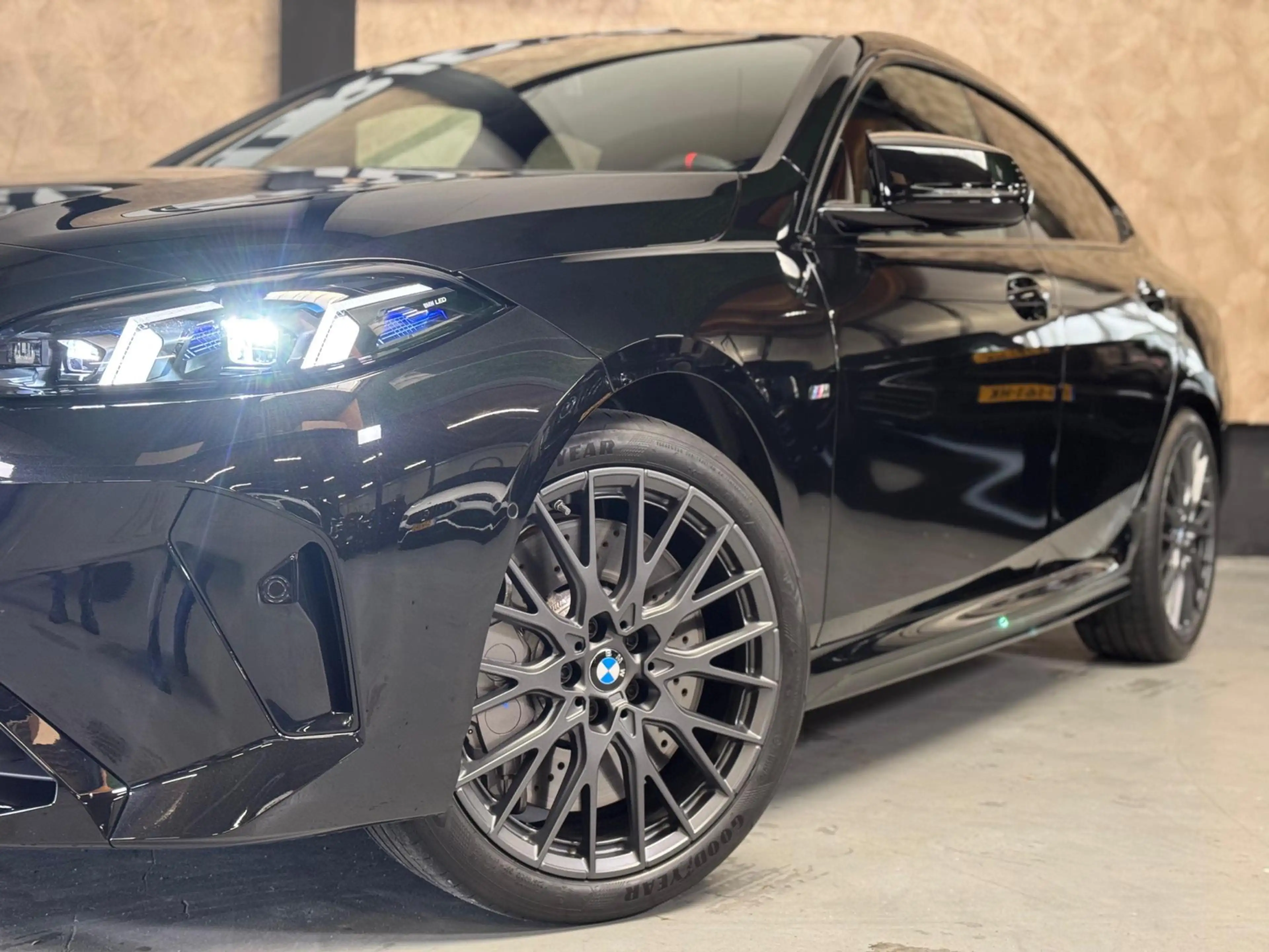 BMW 235 2-serie Gran Coupé M235i xDrive 306 PK |M-sport Pr — photo 2