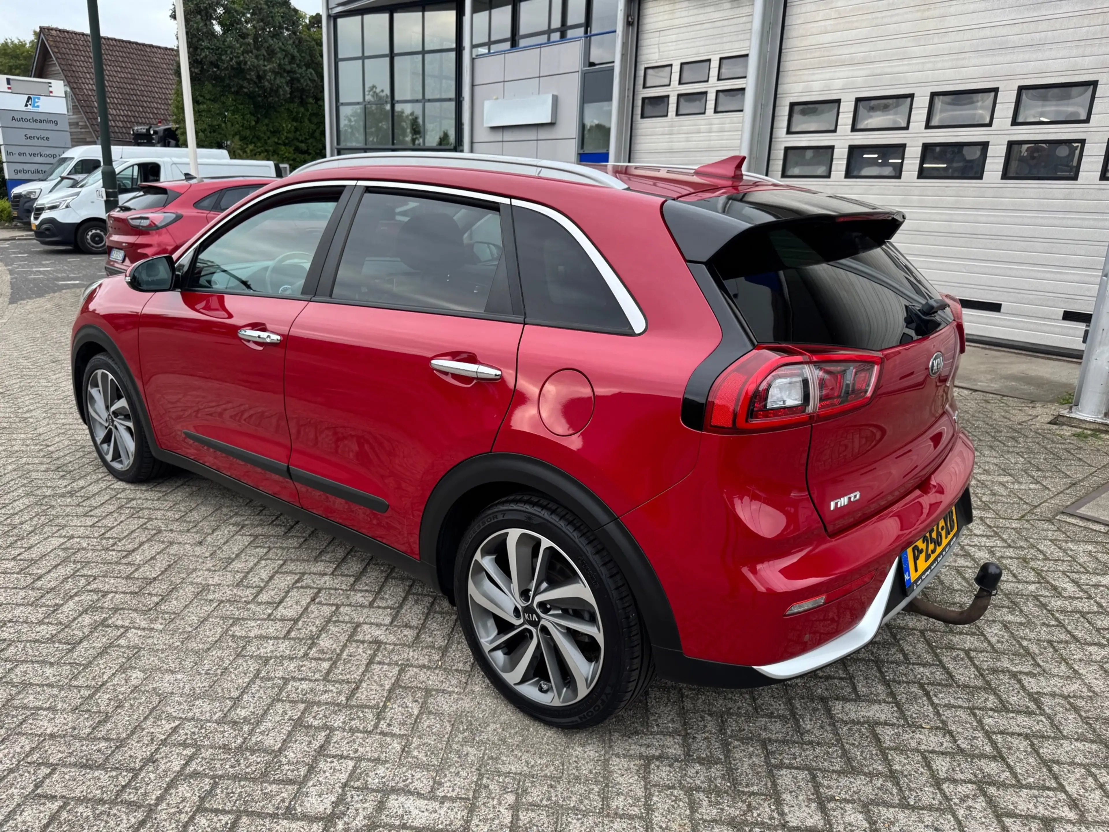 Kia Niro 1.6 GDi Hybrid ExecutiveLine Schuifdak,Trekhaak — photo 3