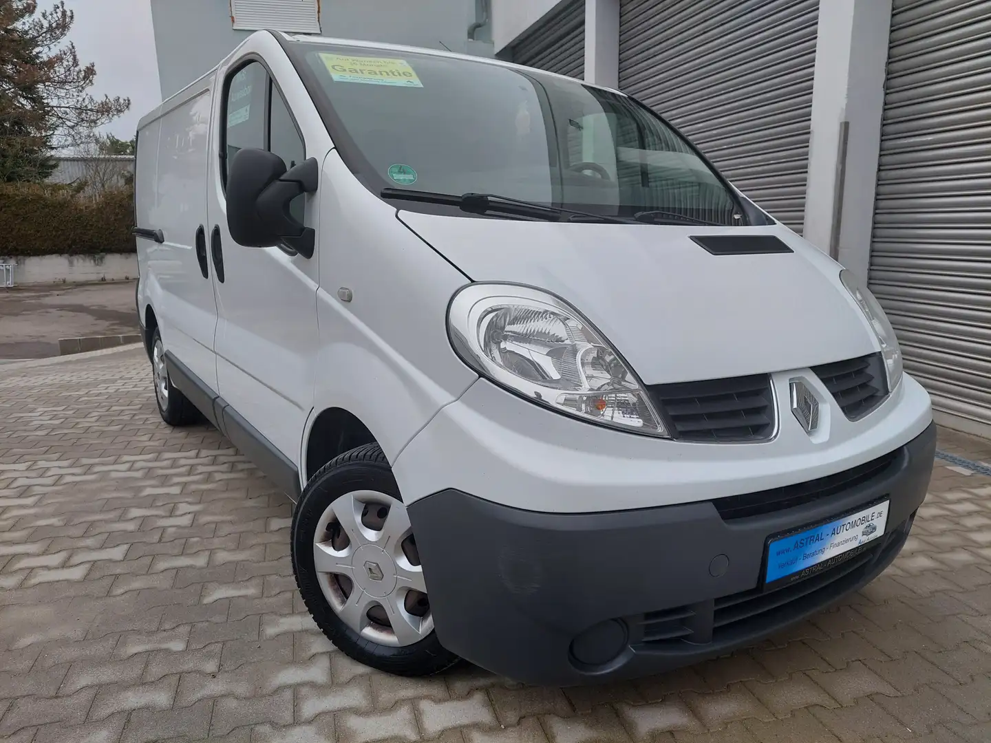 Renault Trafic L1H1* 1. HD * 111.000 Km. * 5 Türen * MwSt. Weiß - 1