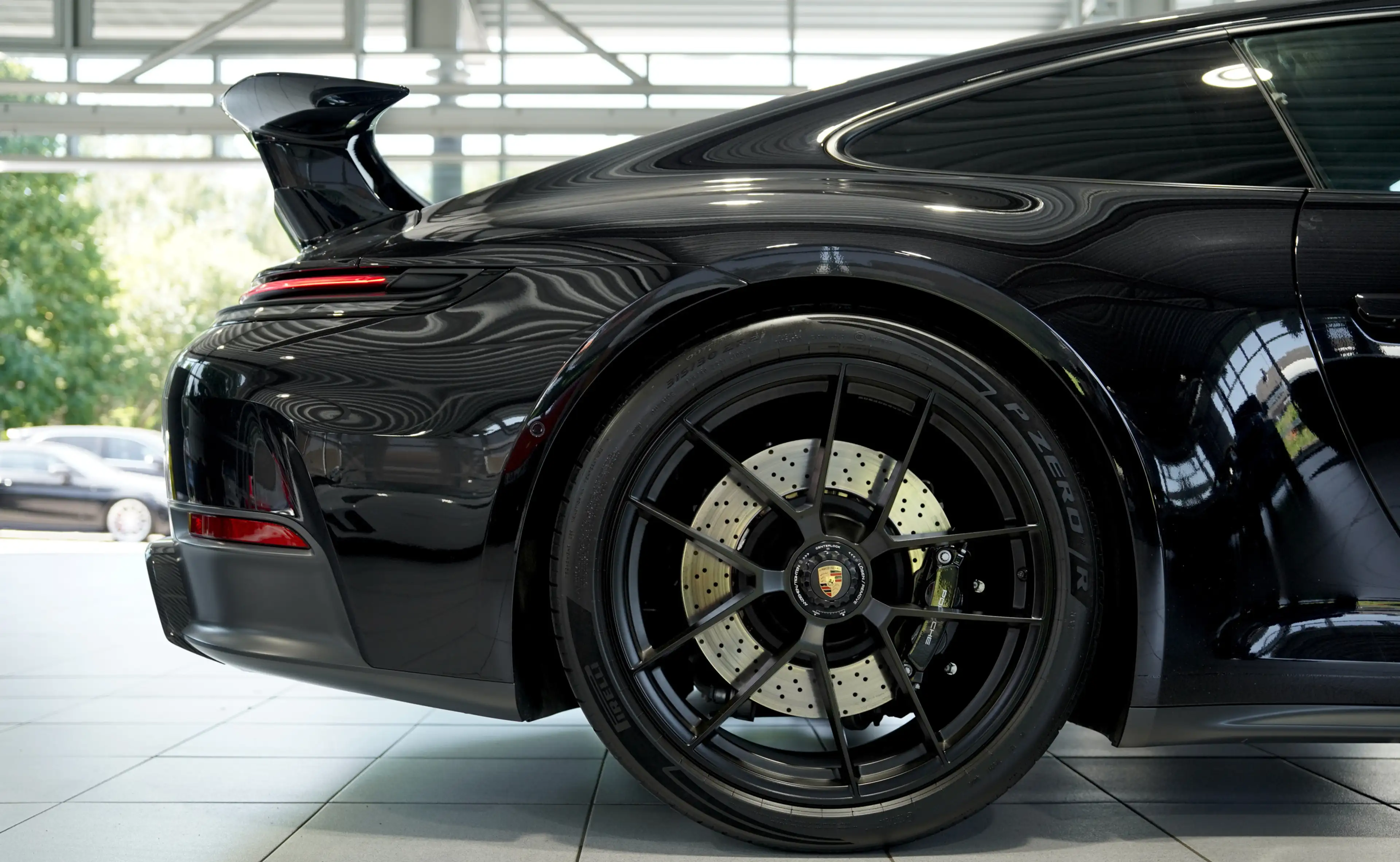 Porsche 911 Carrera GTS T-Hybrid *LIFT *Aero-Kit — photo 13